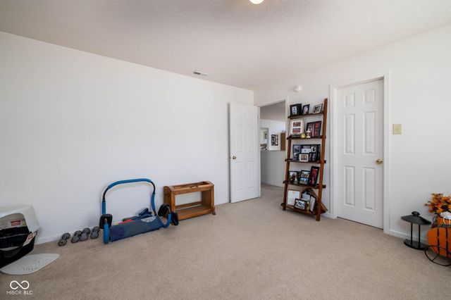 2292 Hampton Drive, Franklin, IN 46131