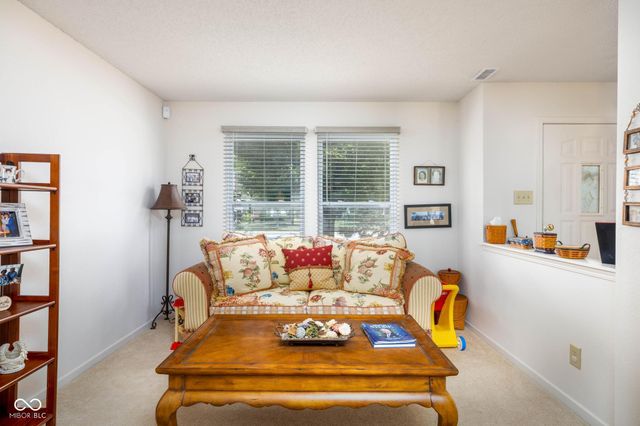 2292 Hampton Drive, Franklin, IN 46131