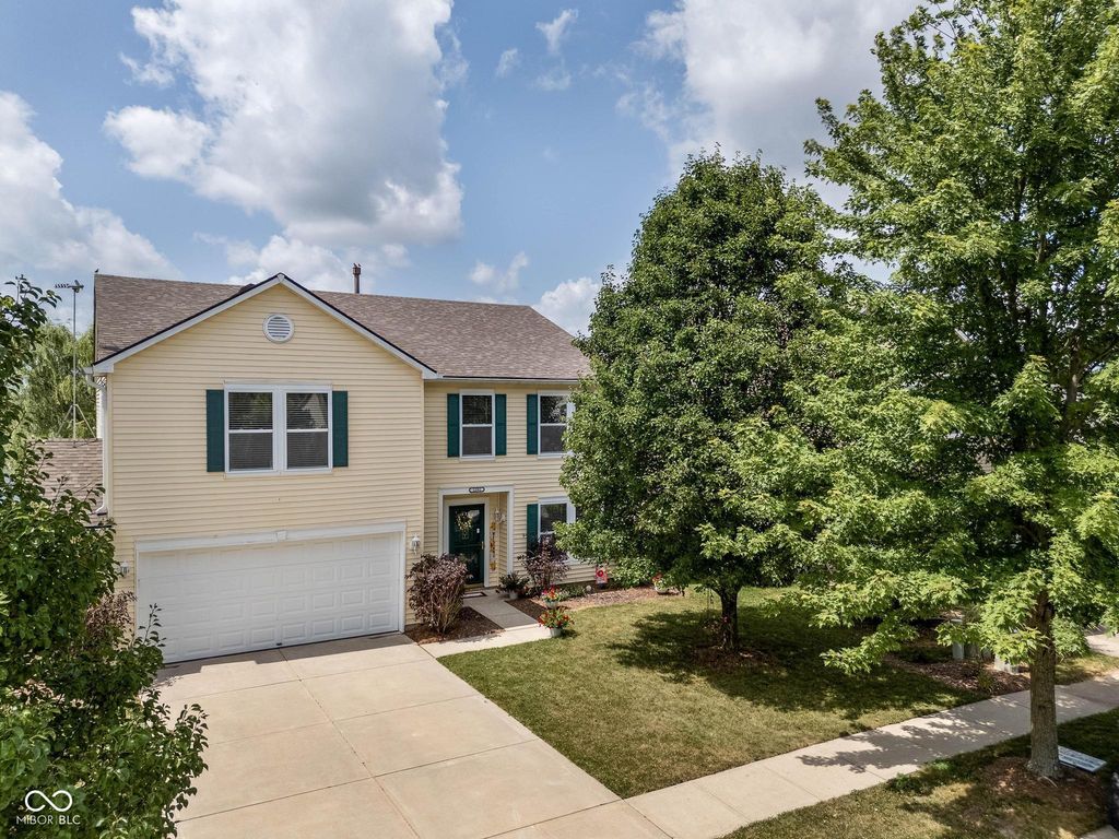 2292 Hampton Drive, Franklin, IN 46131