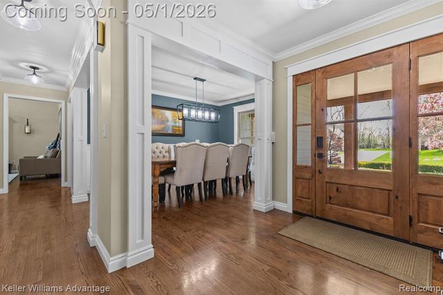 8200 Carpathian Drive, White Lake, MI 48386