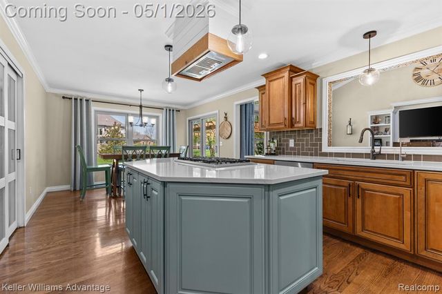 8200 Carpathian Drive, White Lake, MI 48386