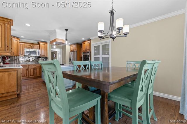8200 Carpathian Drive, White Lake, MI 48386