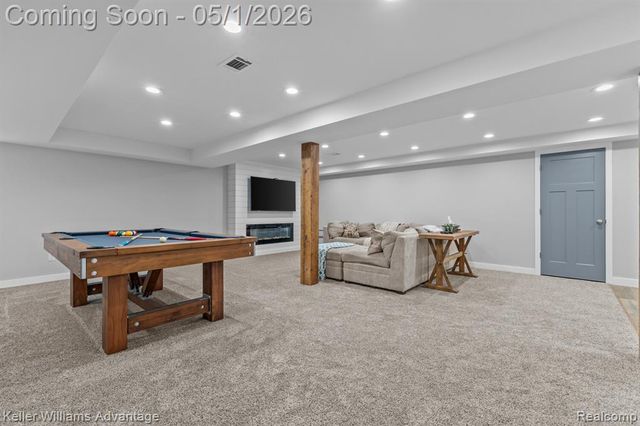 8200 Carpathian Drive, White Lake, MI 48386