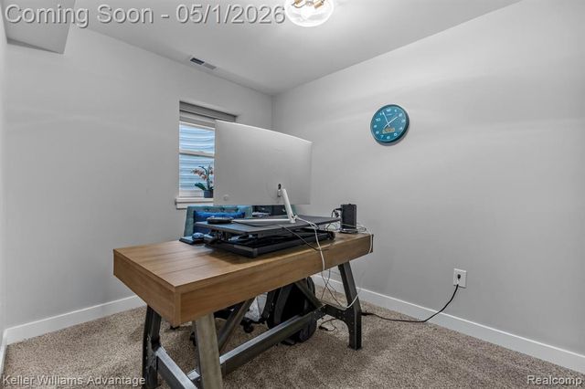 8200 Carpathian Drive, White Lake, MI 48386