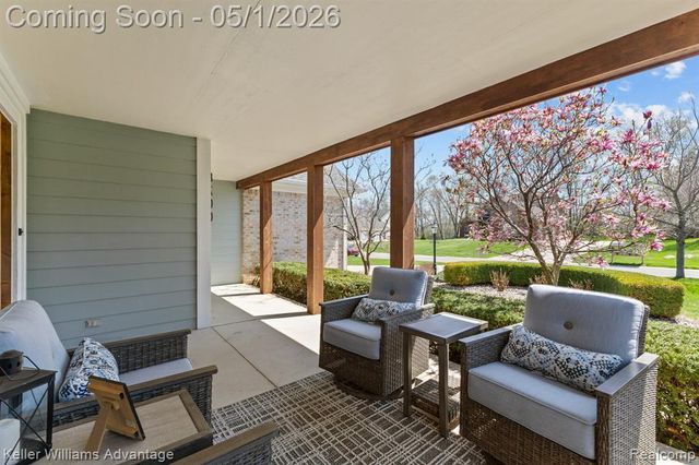 8200 Carpathian Drive, White Lake, MI 48386