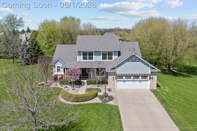 8200 Carpathian Drive, White Lake, MI 48386