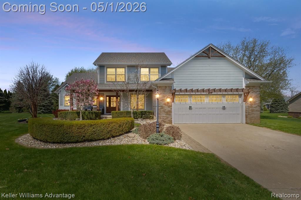 8200 Carpathian Drive, White Lake, MI 48386