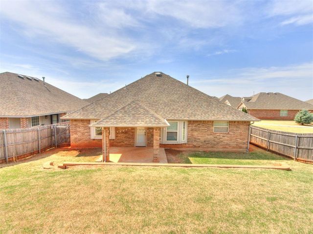 16116 Iron Ridge Road, Edmond, OK 73013