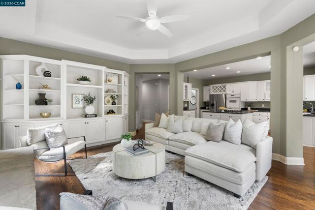 55 Mcconnell Ln, Walnut Creek, CA 94596