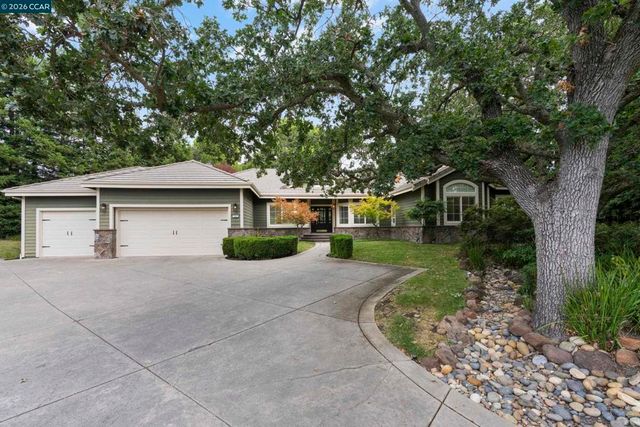 55 Mcconnell Ln, Walnut Creek, CA 94596