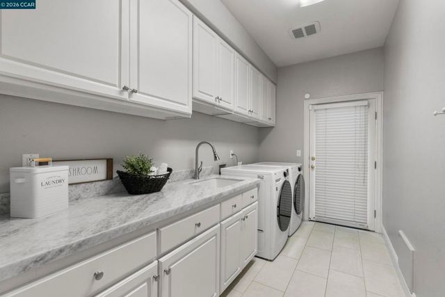 55 Mcconnell Ln, Walnut Creek, CA 94596