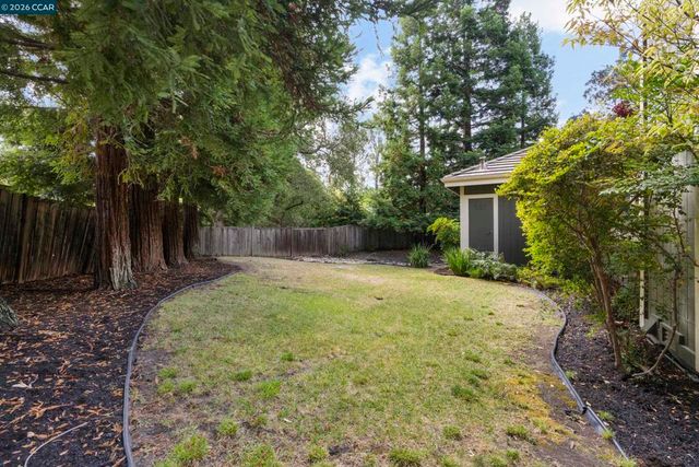 55 Mcconnell Ln, Walnut Creek, CA 94596