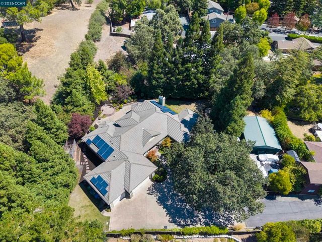 55 Mcconnell Ln, Walnut Creek, CA 94596