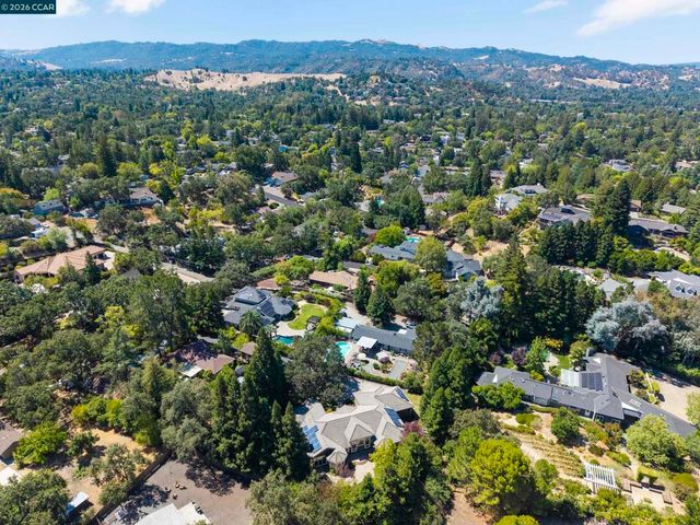 55 Mcconnell Ln, Walnut Creek, CA 94596
