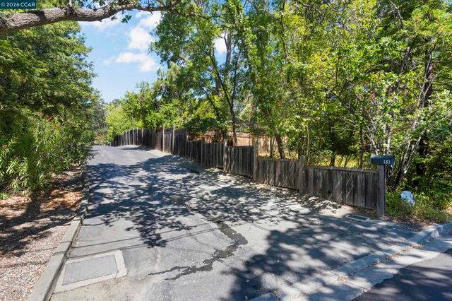 55 Mcconnell Ln, Walnut Creek, CA 94596