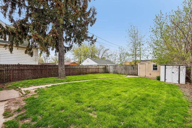 6520 32nd AVENUE, Kenosha, WI 53142