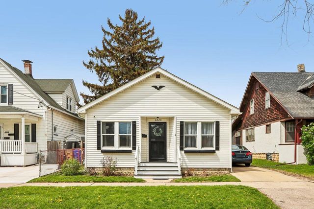 6520 32nd AVENUE, Kenosha, WI 53142