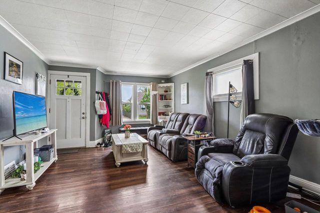 6520 32nd AVENUE, Kenosha, WI 53142