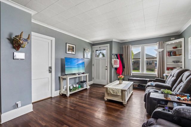 6520 32nd AVENUE, Kenosha, WI 53142