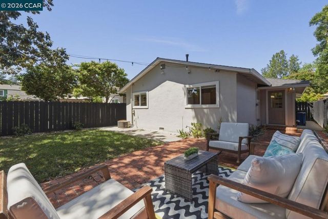 634 Teresa St, Martinez, CA 94553