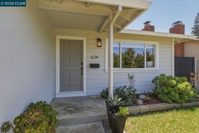 634 Teresa St, Martinez, CA 94553