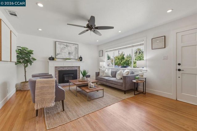 634 Teresa St, Martinez, CA 94553