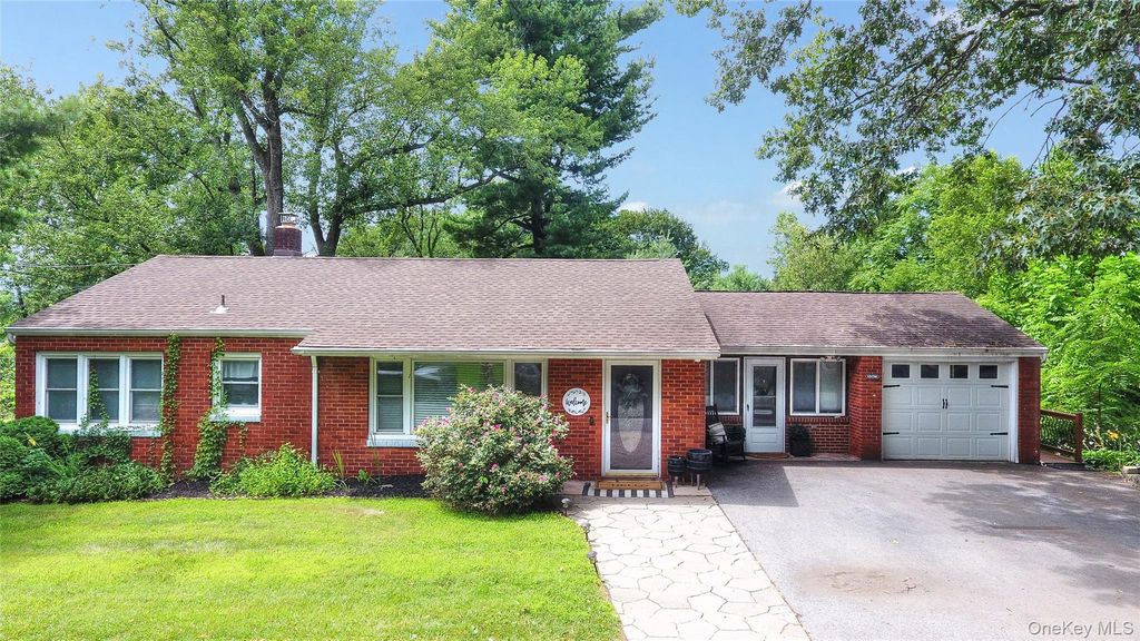 10 Oak Ridge Drive, New Windsor, NY 12553 — photo 3