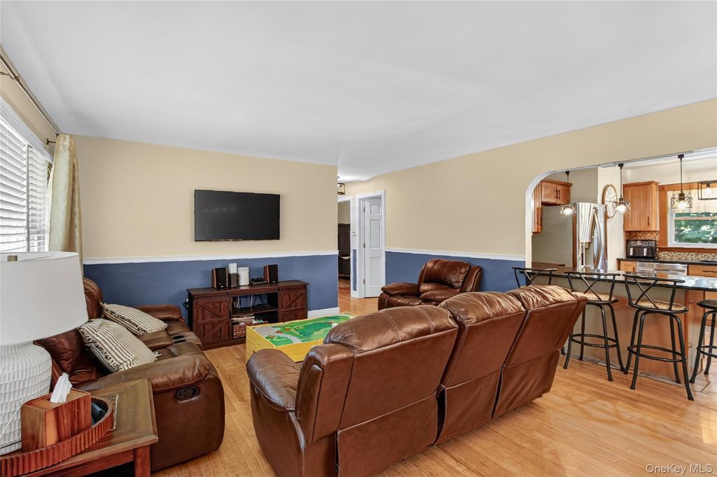 10 Oak Ridge Drive, New Windsor, NY 12553 — photo 4