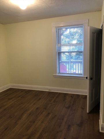 6 Rowley St. 1R, Boston, MA 02122