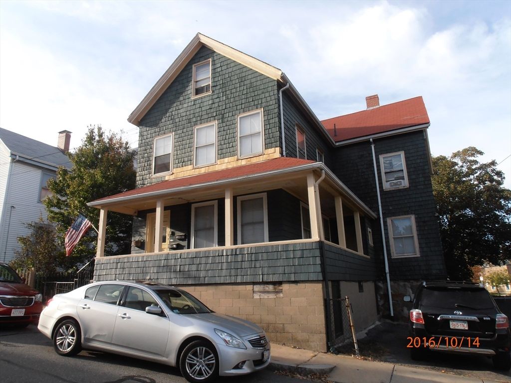 6 Rowley St. 1R, Boston, MA 02122