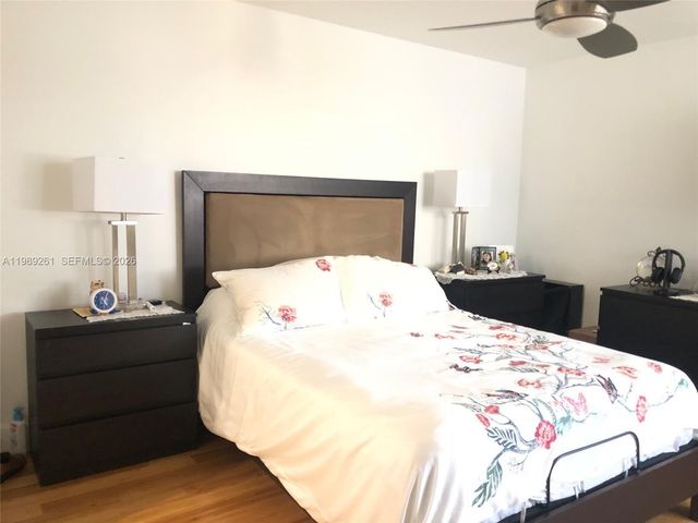 3027 NE 183rd Ln 27, Aventura, FL 33160