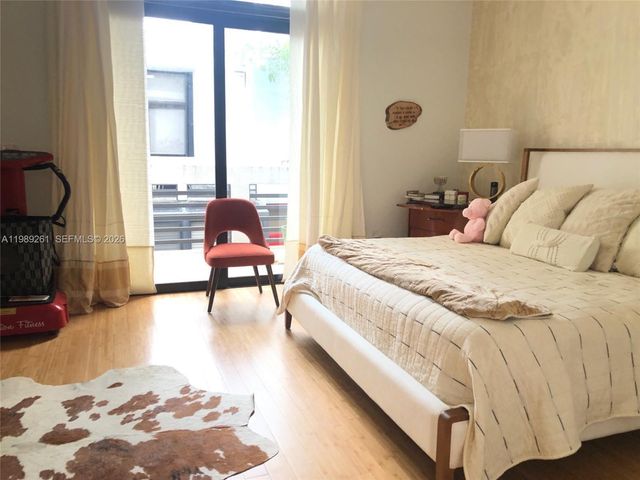 3027 NE 183rd Ln 27, Aventura, FL 33160