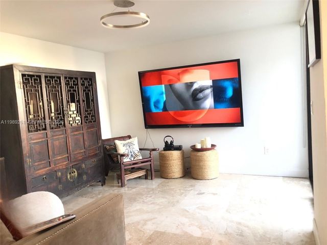 3027 NE 183rd Ln 27, Aventura, FL 33160