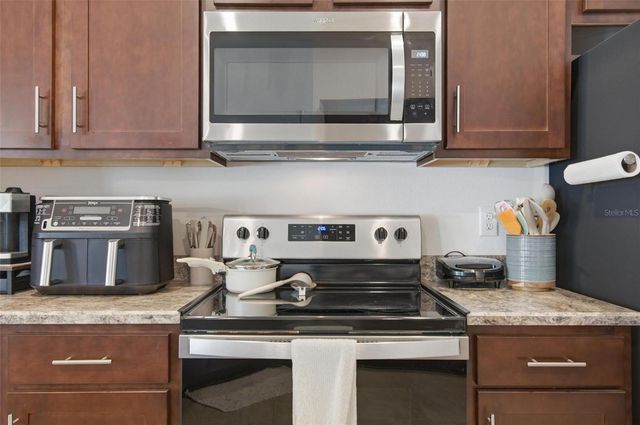 80 BURNING BUSH DRIVE, Palm Coast, FL 32137