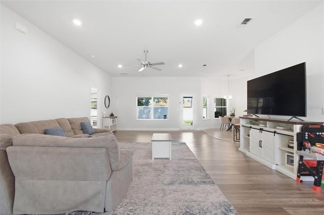 80 BURNING BUSH DRIVE, Palm Coast, FL 32137