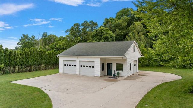 8236 Alpine Avenue, Sparta, MI 49345