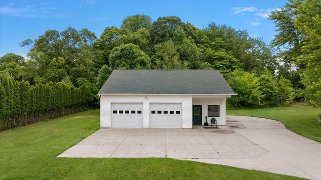 8236 Alpine Avenue, Sparta, MI 49345