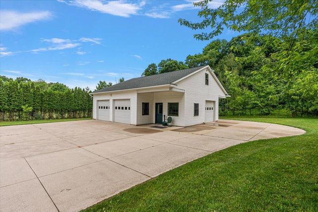 8236 Alpine Avenue, Sparta, MI 49345