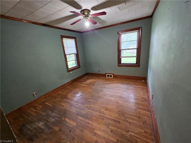 219 Cedarbrook Road, Jonesville, NC 28642