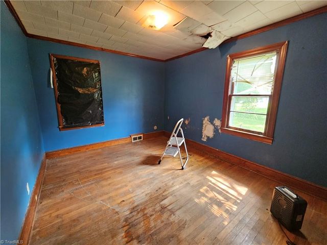 219 Cedarbrook Road, Jonesville, NC 28642