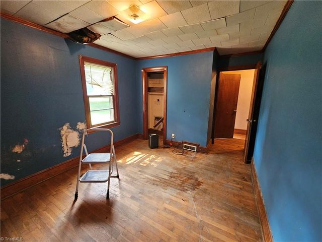 219 Cedarbrook Road, Jonesville, NC 28642
