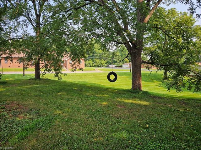 219 Cedarbrook Road, Jonesville, NC 28642
