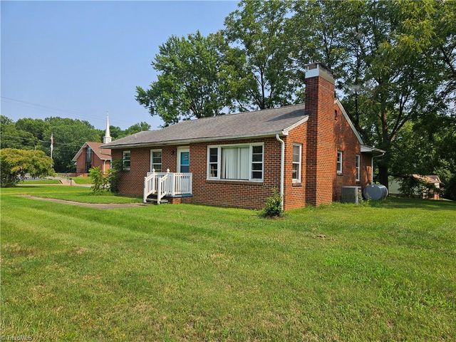 219 Cedarbrook Road, Jonesville, NC 28642