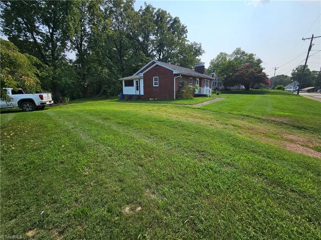 219 Cedarbrook Road, Jonesville, NC 28642