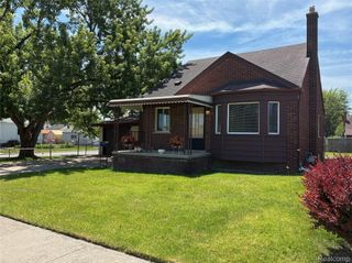 2203 White Avenue, Lincoln Park, MI 48146