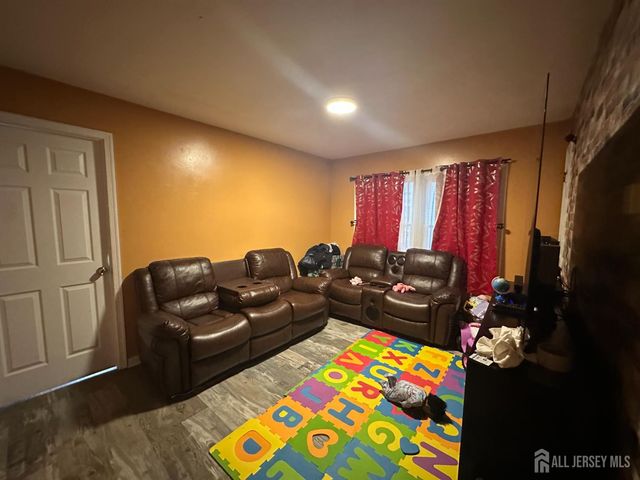 174 Suydam Street, New Brunswick, NJ 08901