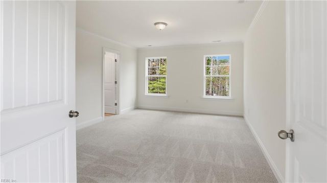 2047 Swiss LN, Hayes, VA 23072