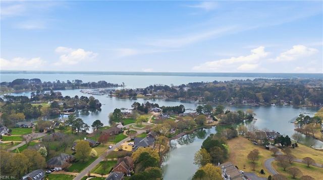 2047 Swiss LN, Hayes, VA 23072