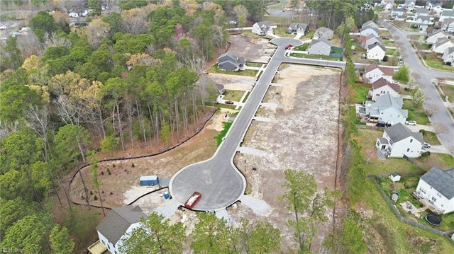 2047 Swiss LN, Hayes, VA 23072