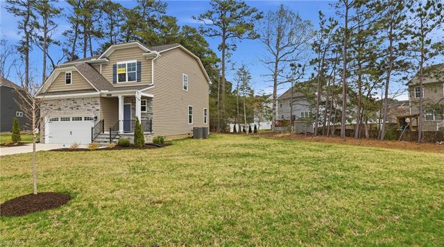 2047 Swiss LN, Hayes, VA 23072